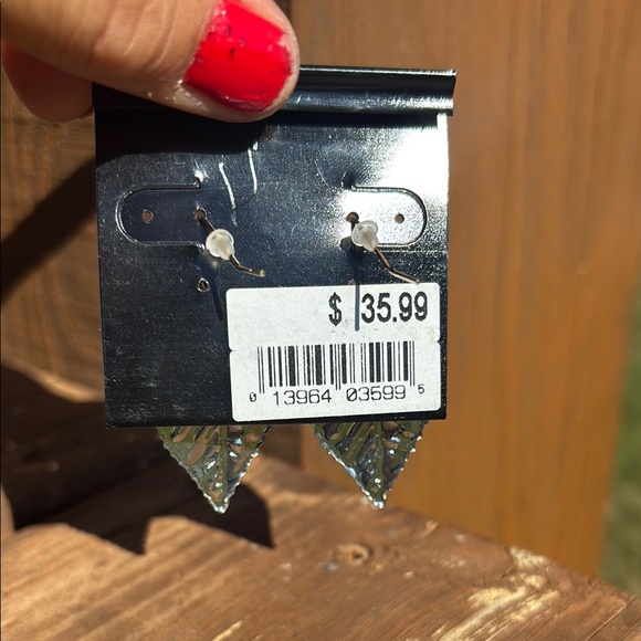 NWT! White House Black Market Gold and Silver Leaf Earrings Match Everything - Picture 3 of 4